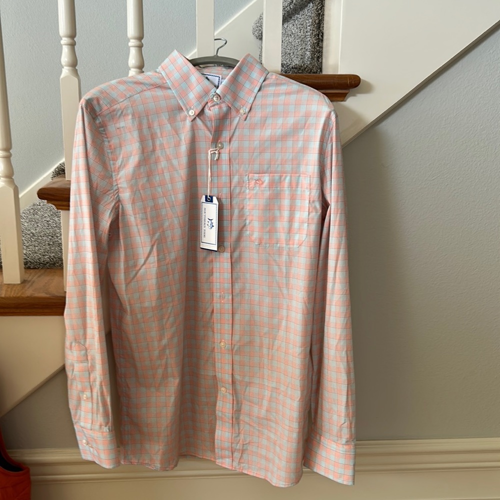 Southern Tide men’s button down shirt